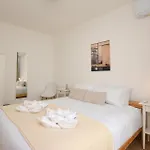 شقة Spacious 3br Penthouse With Large Front Terrace - Stone Bbq & Sun Loungers *